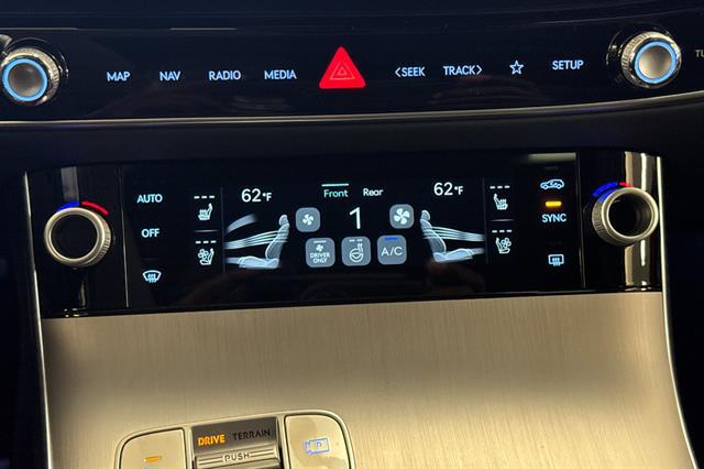 2026 Genesis GV70 Advanced AWD