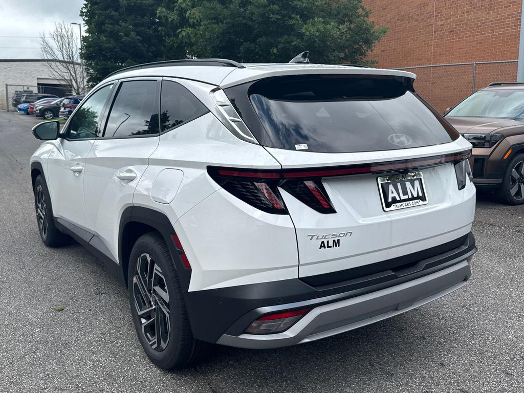 2025 Hyundai Tucson Limited photo 2