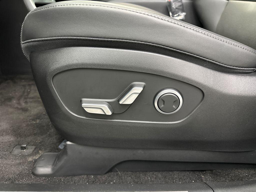 2026 Hyundai IONIQ 9 SEL - Photo 10