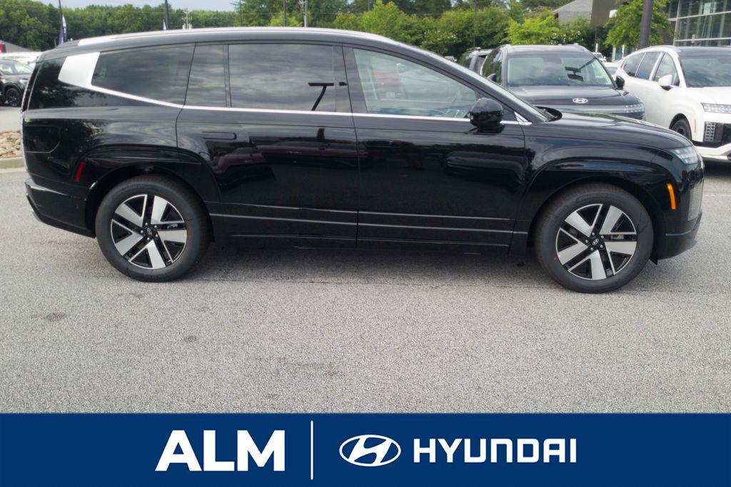 2026 Hyundai Ioniq SEL photo 4