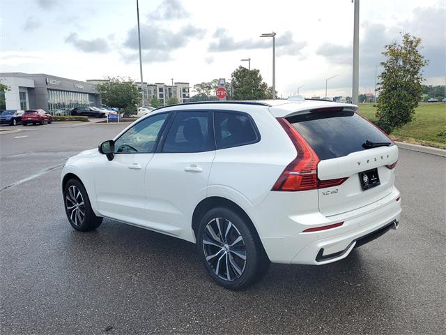 2024 Volvo XC60 B5 Plus Dark Theme
