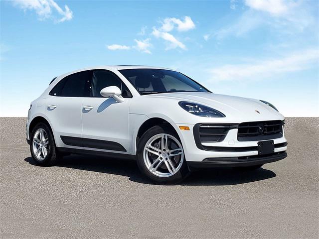 2024 Porsche Macan Base