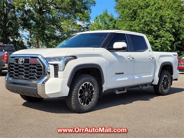 2024 Toyota Tundra SR5 4WD