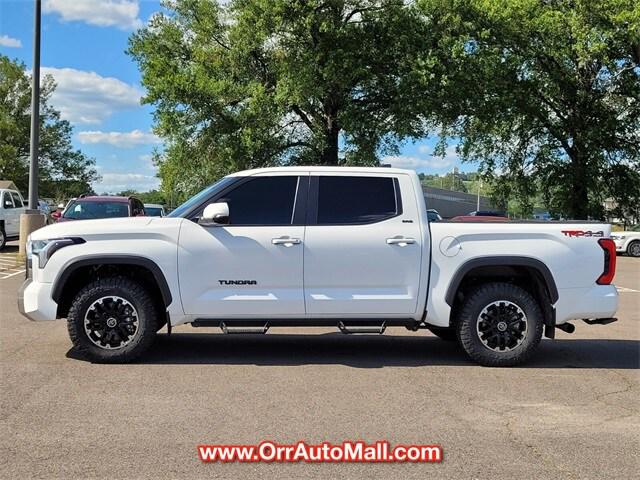 2024 Toyota Tundra SR5 4WD