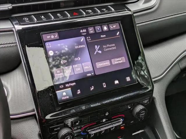2025 Jeep Grand Cherokee Overland 4x4