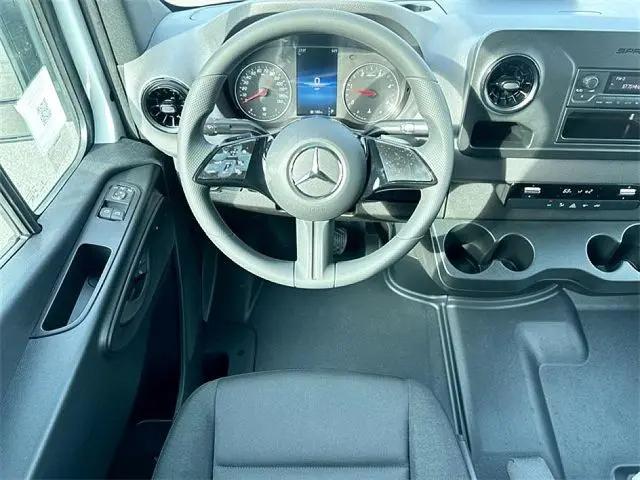 2025 Mercedes-Benz Sprinter 2500 High Roof 4-Cyl Diesel