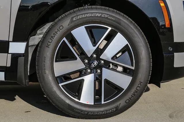 2026 Hyundai IONIQ 9 SEL