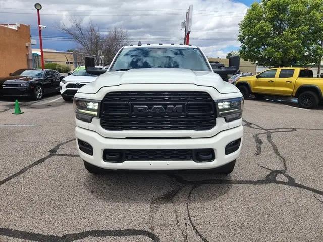 2022 Ram 3500 Limited Crew Cab 4x4 8' Box