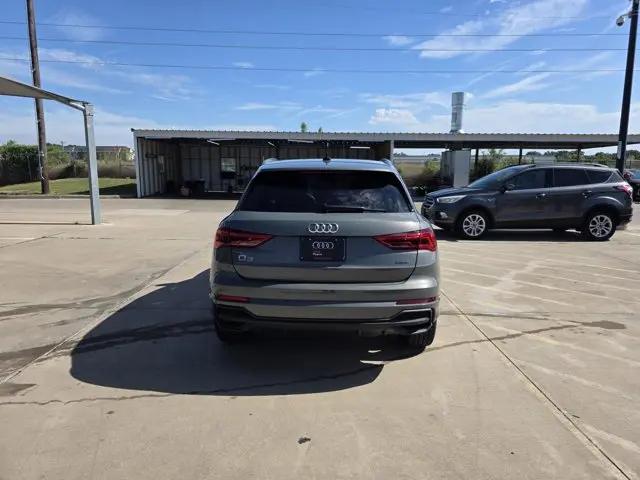 2025 Audi Q3 Premium 45 TFSI S line quattro Tiptronic