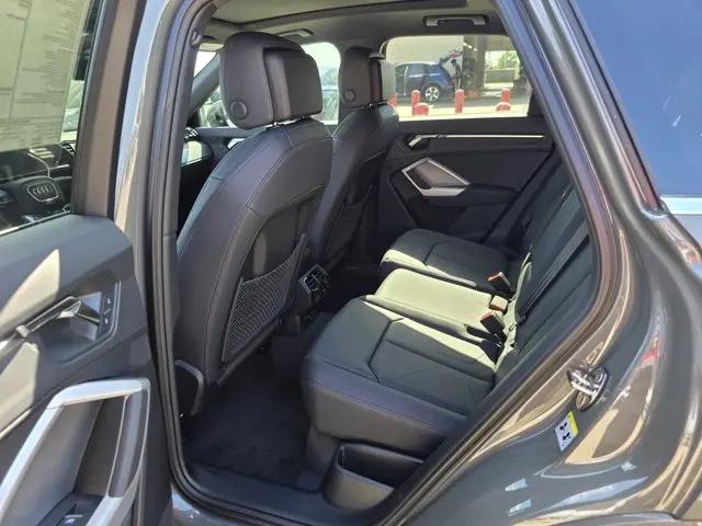 2025 Audi Q3 Premium 45 TFSI S line quattro Tiptronic