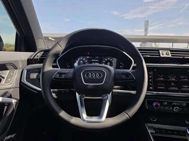 2025 Audi Q3 Premium 45 TFSI S line quattro Tiptronic