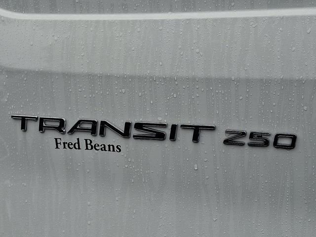 2025 Ford Transit Cargo Van T-250 148" Med Rf 9070 GVWR RWD