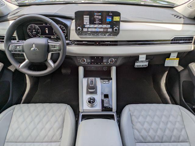 2025 Mitsubishi Outlander PHEV PLATINUM EDITION S-AWC