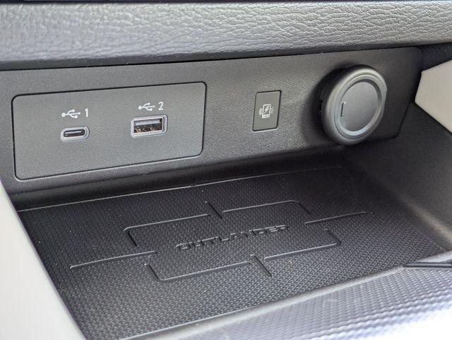 2025 Mitsubishi Outlander PHEV PLATINUM EDITION S-AWC