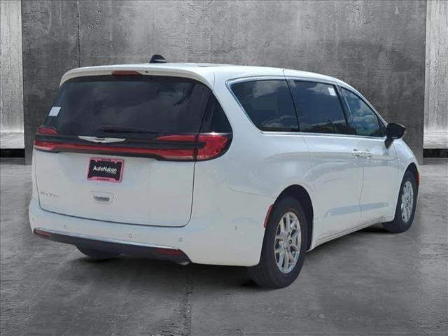 2025 Chrysler Pacifica PACIFICA SELECT