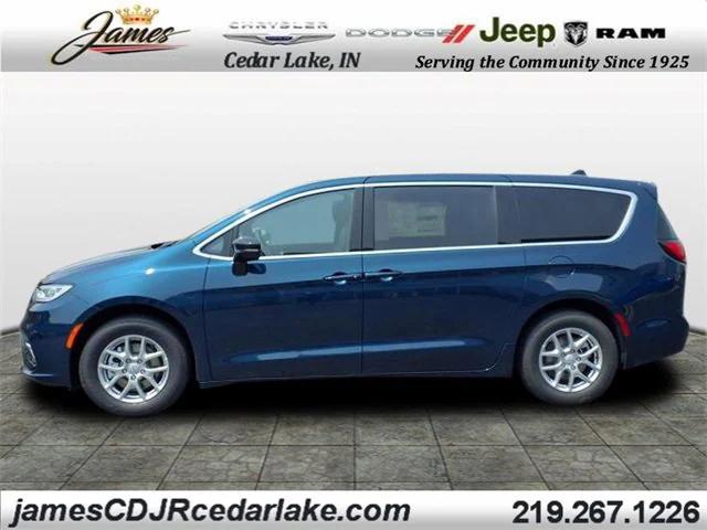 2025 Chrysler Pacifica PACIFICA SELECT