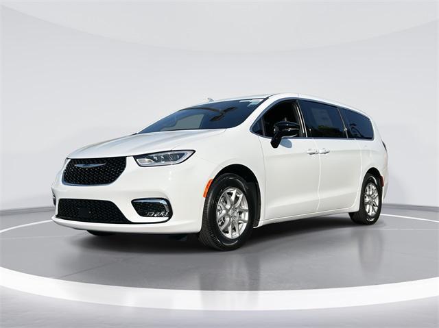 2025 Chrysler Pacifica PACIFICA SELECT