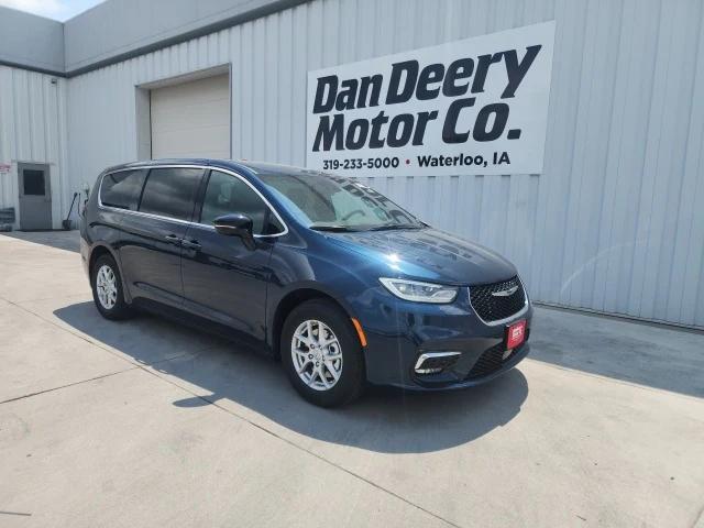 2025 Chrysler Pacifica PACIFICA SELECT