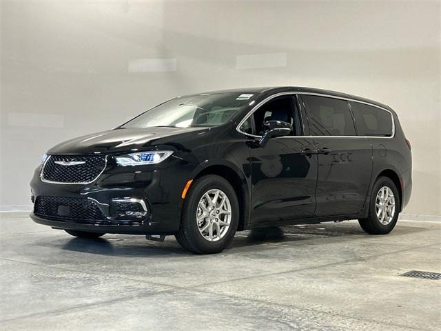 2025 Chrysler Pacifica PACIFICA SELECT