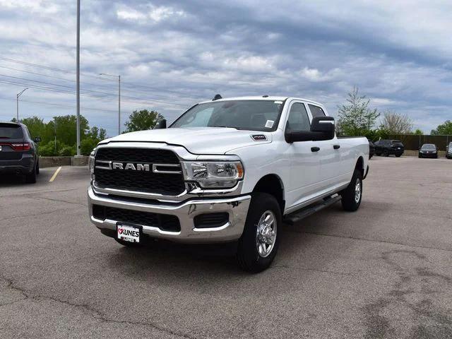 2024 RAM Ram 2500 RAM 2500 TRADESMAN CREW CAB 4X4 8 BOX