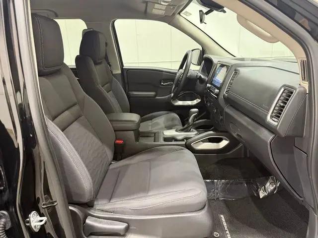 2023 Nissan Frontier Crew Cab SV 4x4