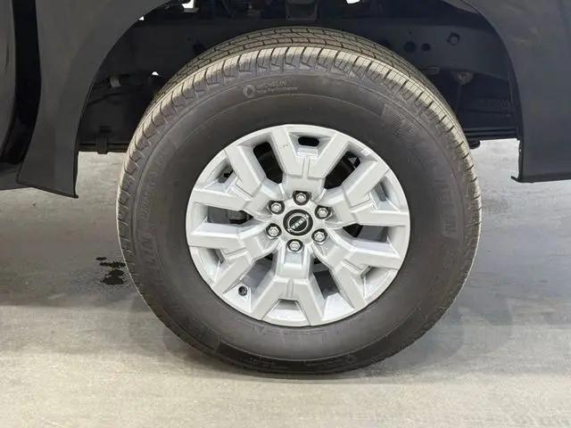 2023 Nissan Frontier Crew Cab SV 4x4