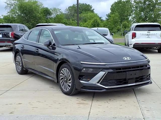 2025 Hyundai Sonata Hybrid SEL for sale in Springfield, IL