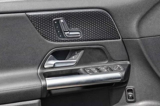 2025 Mercedes-Benz GLA-CLASS 4MATIC