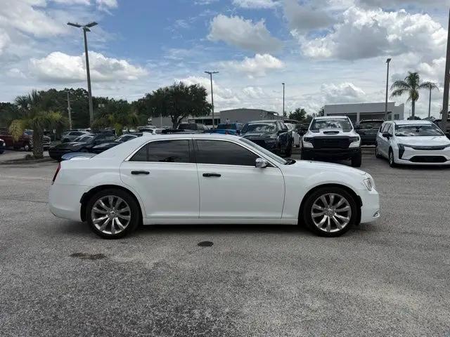2018 Chrysler 300 Limited