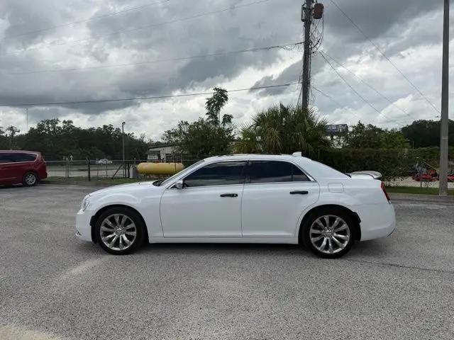 2018 Chrysler 300 Limited