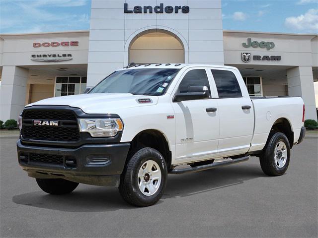 2020 RAM 2500 Tradesman Crew Cab 4X4 64 Box