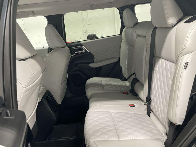 2025 Mitsubishi Outlander PHEV PLATINUM EDITION S-AWC