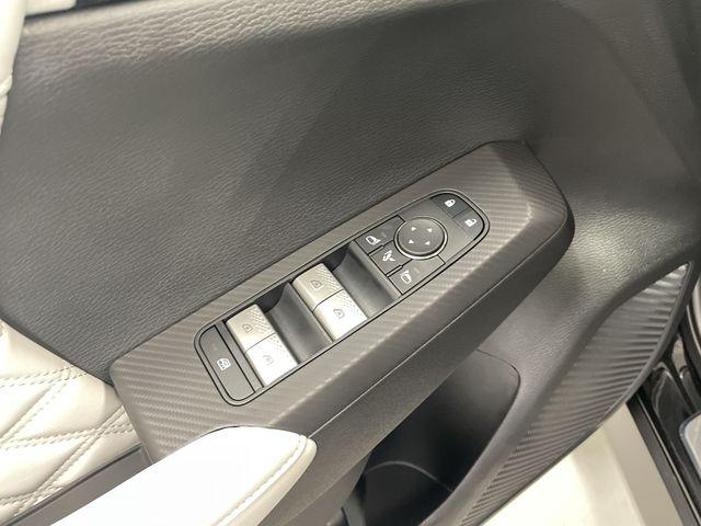 2025 Mitsubishi Outlander PHEV PLATINUM EDITION S-AWC
