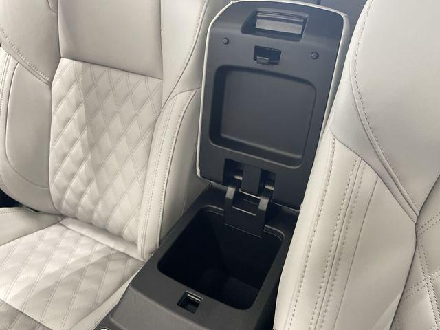 2025 Mitsubishi Outlander PHEV PLATINUM EDITION S-AWC