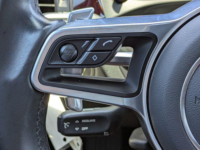 2021 Porsche Macan Base