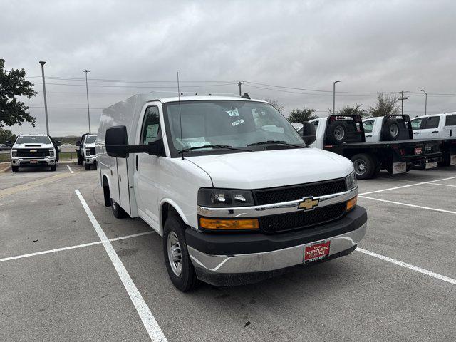 2025 Chevrolet Express Cutaway Work Van