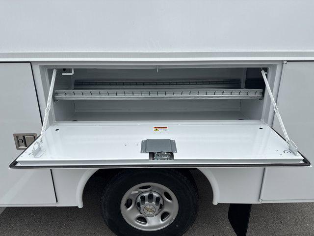 2025 Chevrolet Express Cutaway Work Van