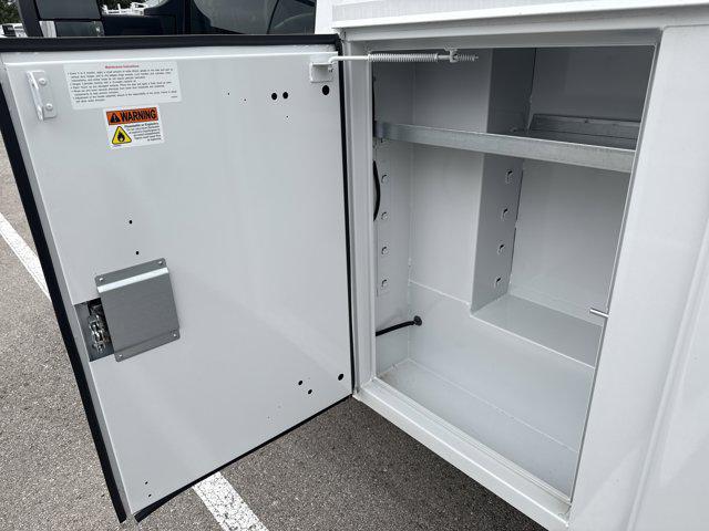 2025 Chevrolet Express Cutaway Work Van