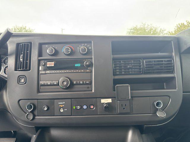 2025 Chevrolet Express Cutaway Work Van