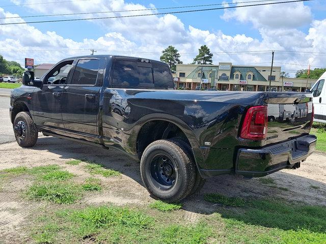 2025 Ram 3500 Laramie Crew Cab 4x4 8' Box