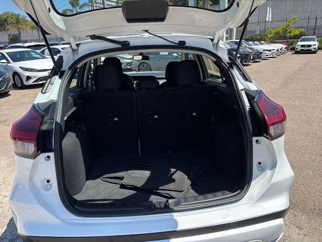 2024 Nissan Kicks SV Xtronic CVT
