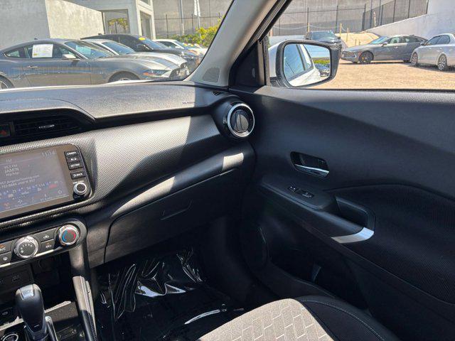 2024 Nissan Kicks SV Xtronic CVT