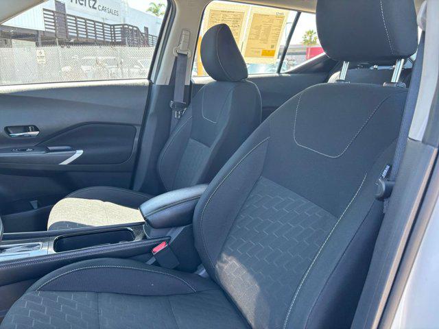 2024 Nissan Kicks SV Xtronic CVT