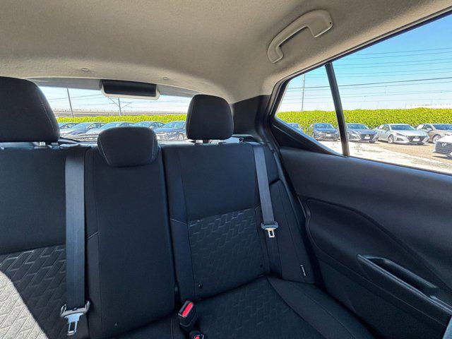 2024 Nissan Kicks SV Xtronic CVT