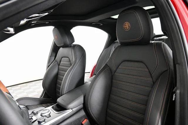 2025 Alfa Romeo Giulia GIULIA INTENSA RWD