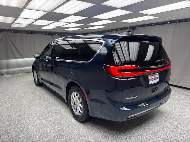 2025 Chrysler Pacifica PACIFICA SELECT