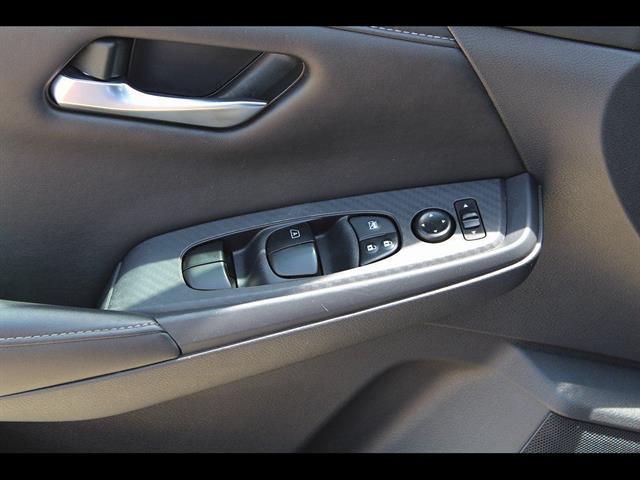 2023 Nissan Sentra SV Xtronic CVT
