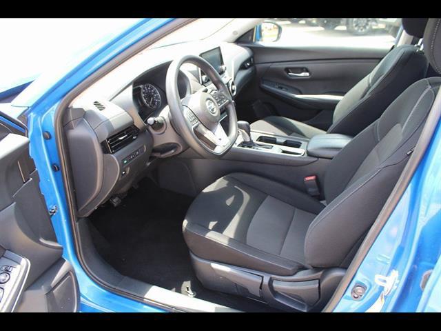 2023 Nissan Sentra SV Xtronic CVT