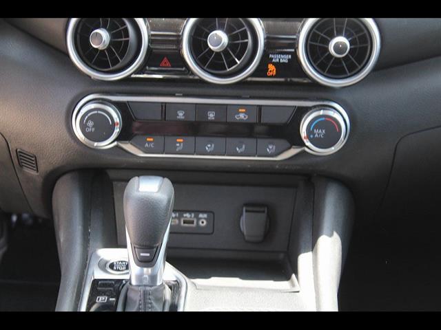 2023 Nissan Sentra SV Xtronic CVT