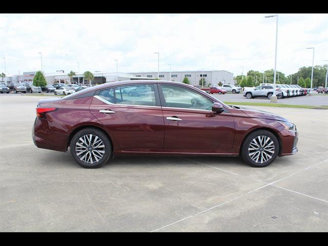 2023 Nissan Altima SV FWD